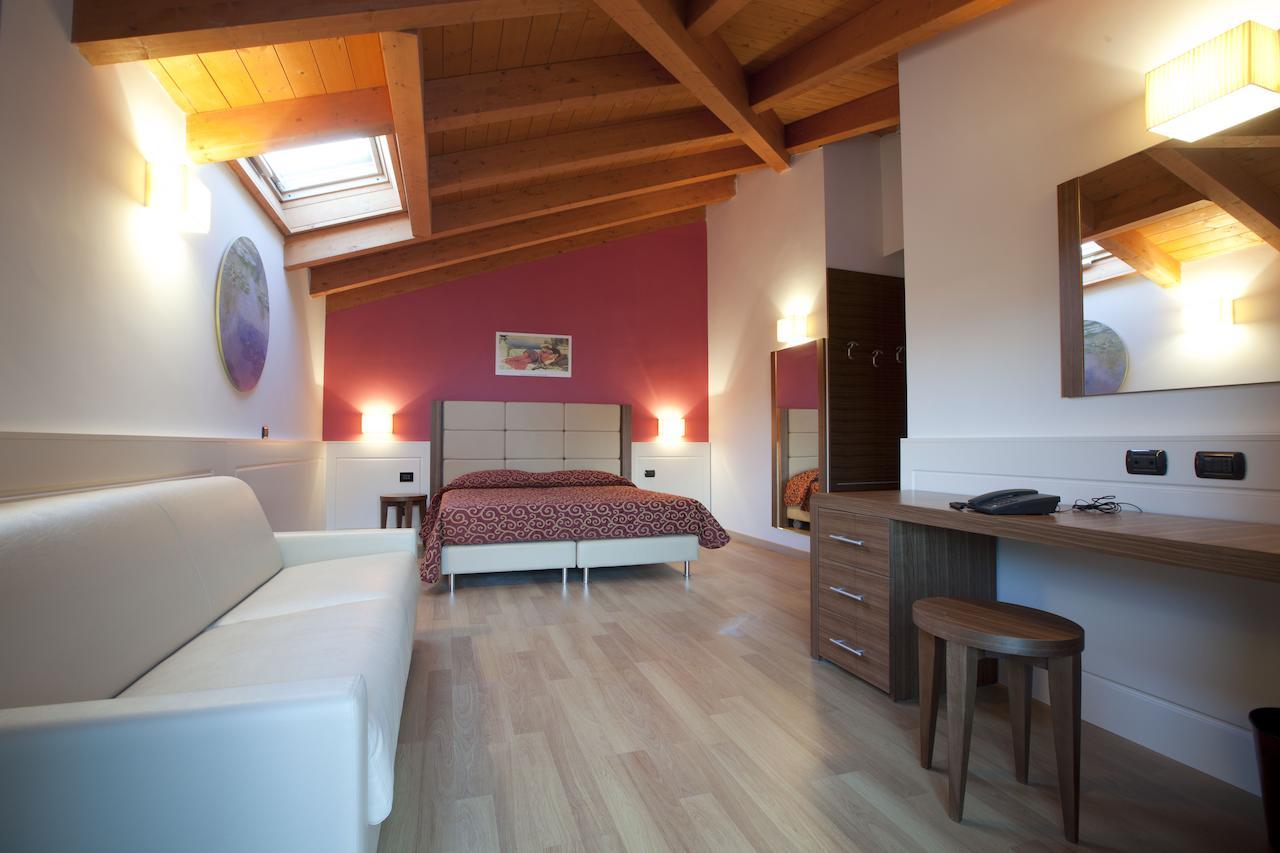 Hotel Eridano Sannazzaro de' Burgondi Exteriér fotografie