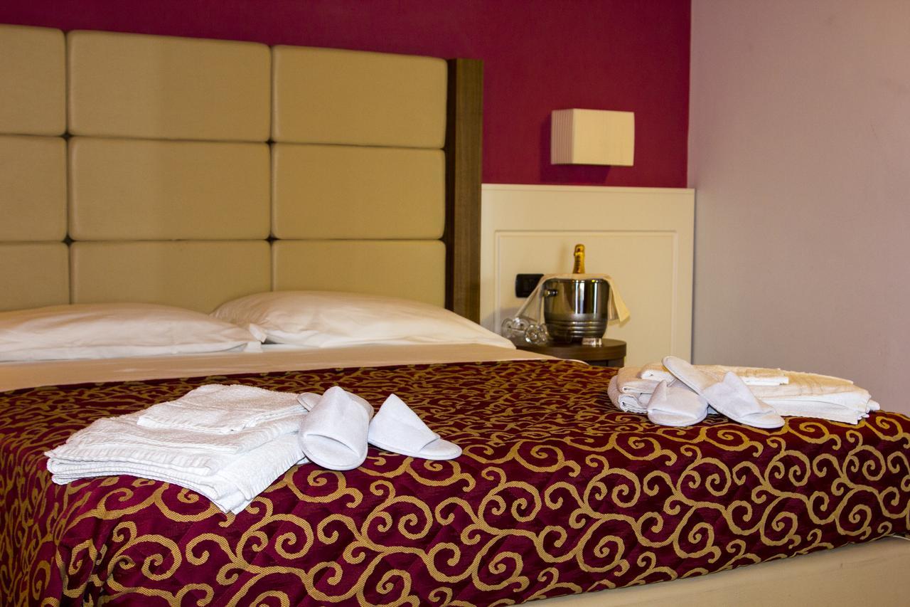 Hotel Eridano Sannazzaro de' Burgondi Pokoj fotografie