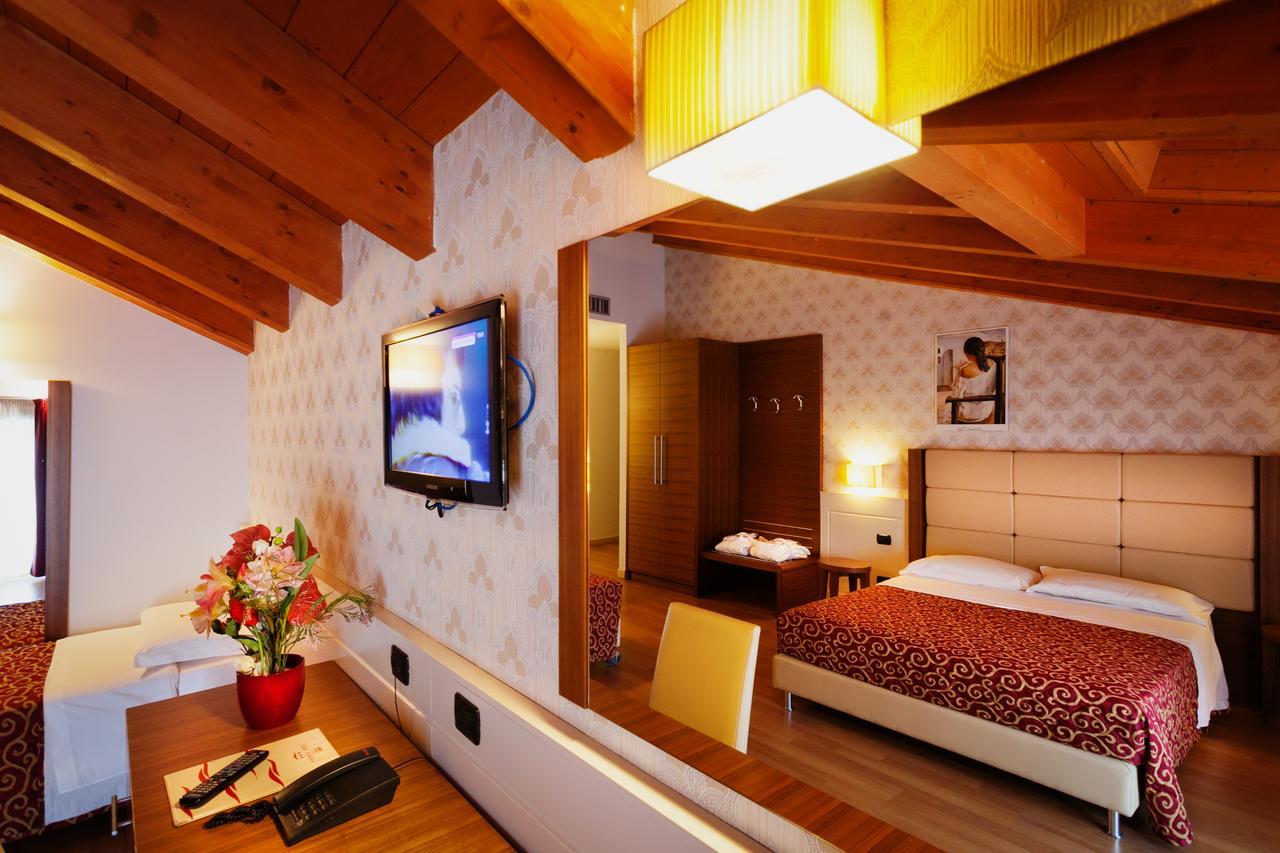 Hotel Eridano Sannazzaro de' Burgondi Exteriér fotografie
